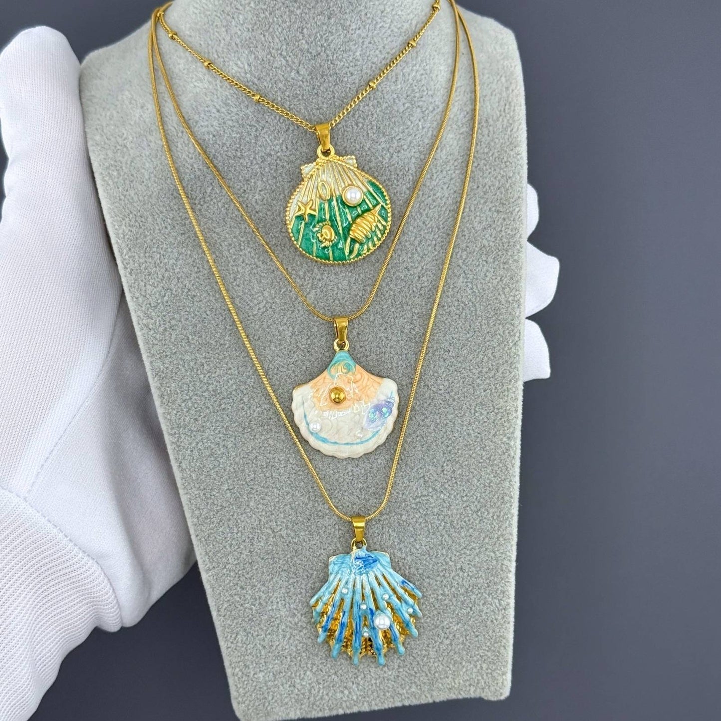 Seashell Necklace, 18K Gold Plated Steel