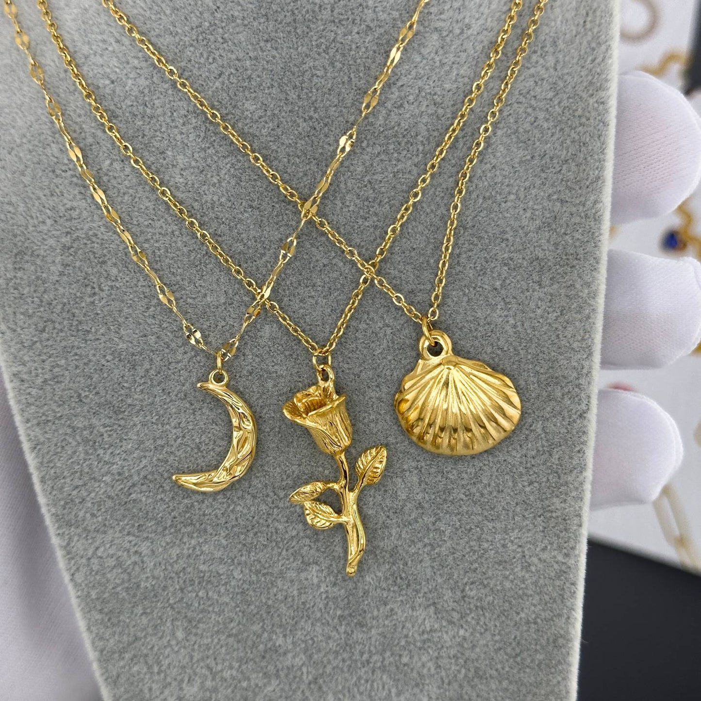 Seashell Necklace, 18K Gold Plated Steel