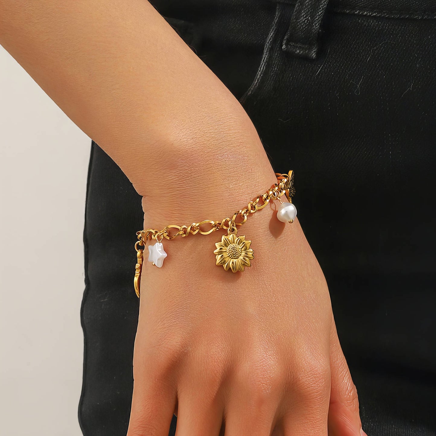 Flower Bracelet, 18K Gold Plated Steel